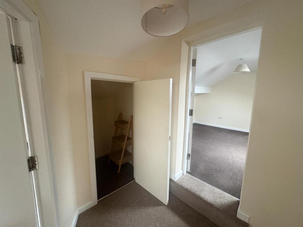 WhatsApp Image 2025-09-19 at 13.37.34 (1).jpeg