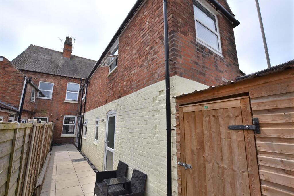 swan street (15).JPG