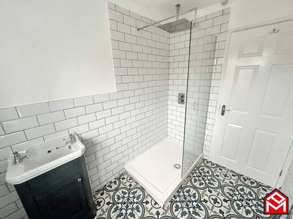 Family Shower Room