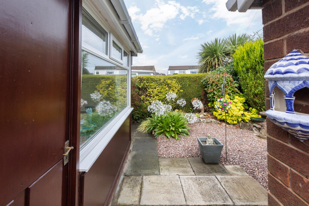 16 Glencoyne Drive-28