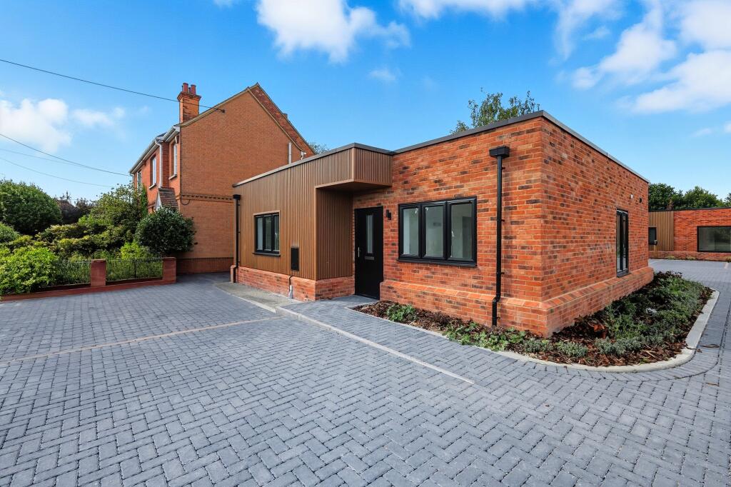 Galleywood Road, Great Baddow, CM2