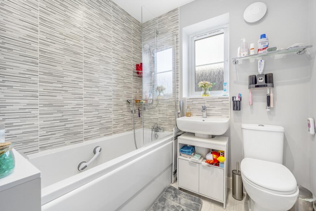 51 Meres Way (Swineshead)-12