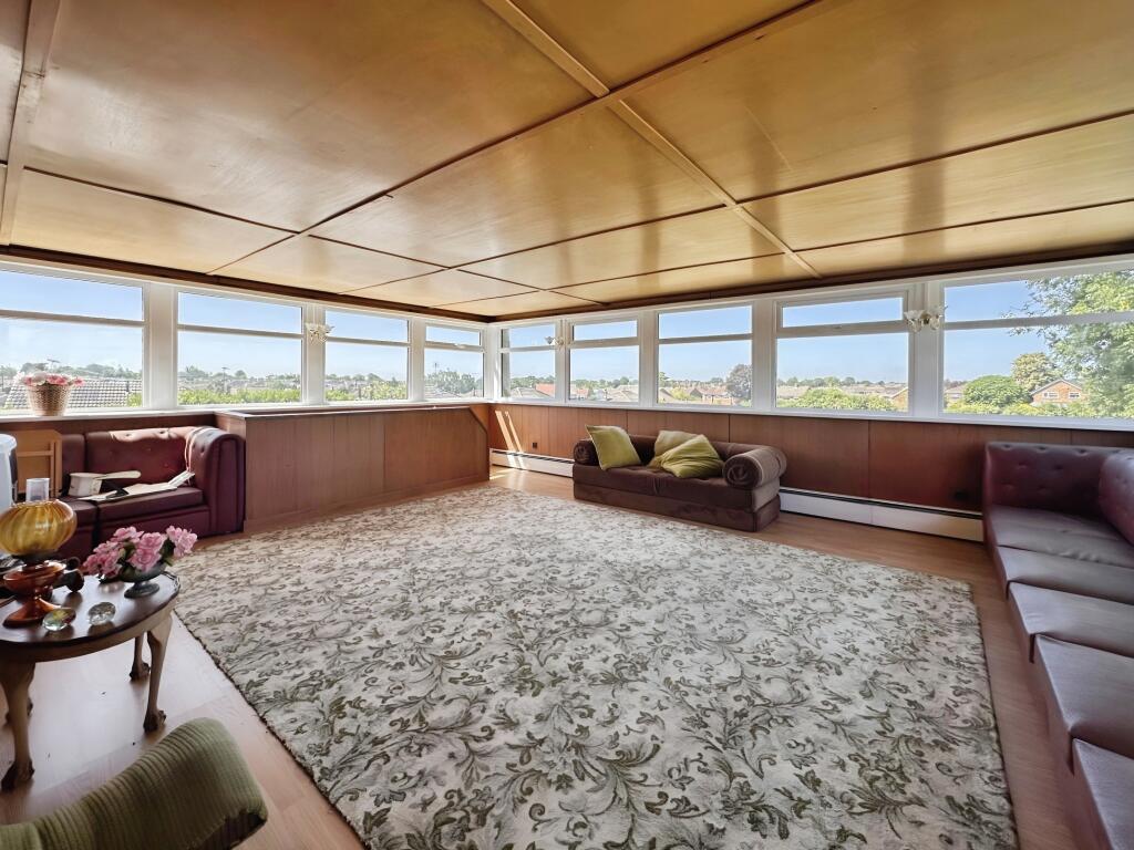 Entertainment Room/Family Room