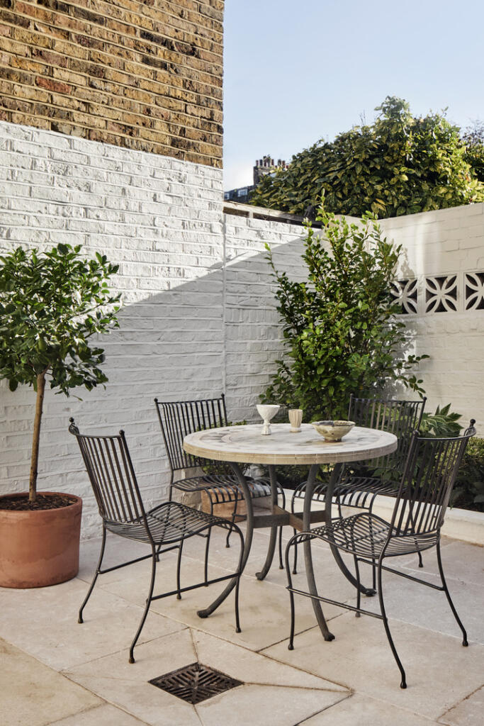 320960 - DANG0302.jpg