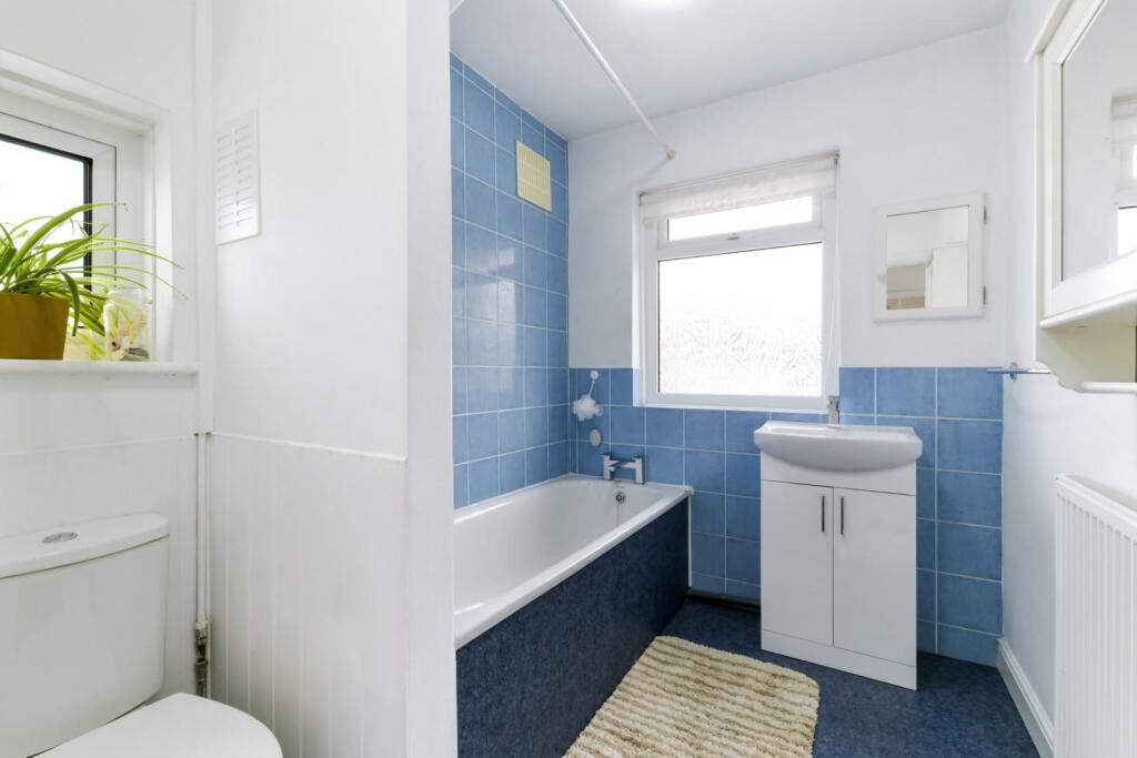 ELMSTEAD CLOSE (1).jpg