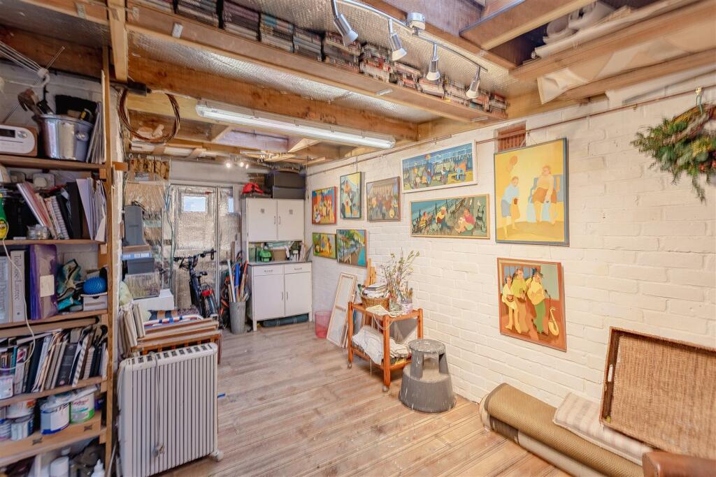 Garage