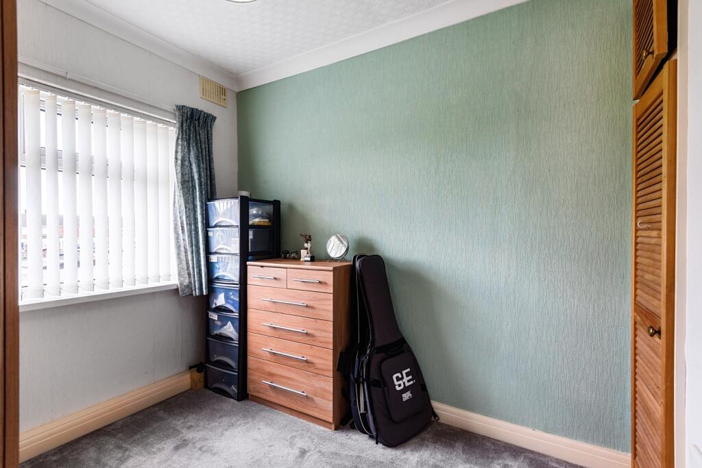 Second bedroom 