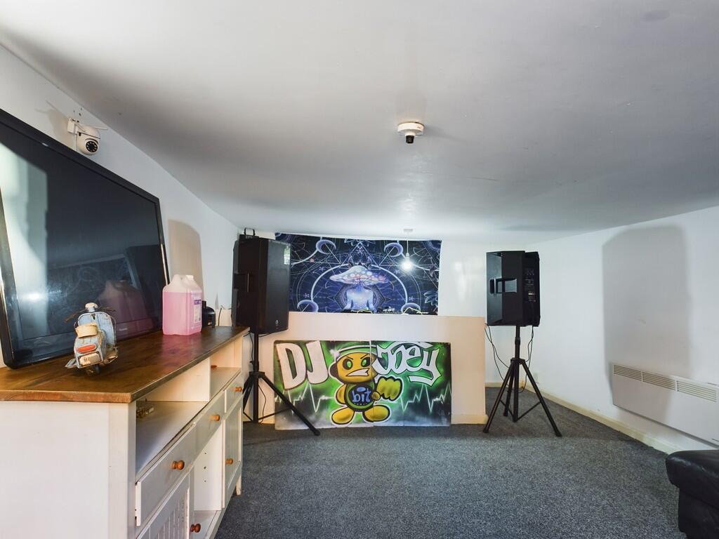 CAM01835G0-PR0138...