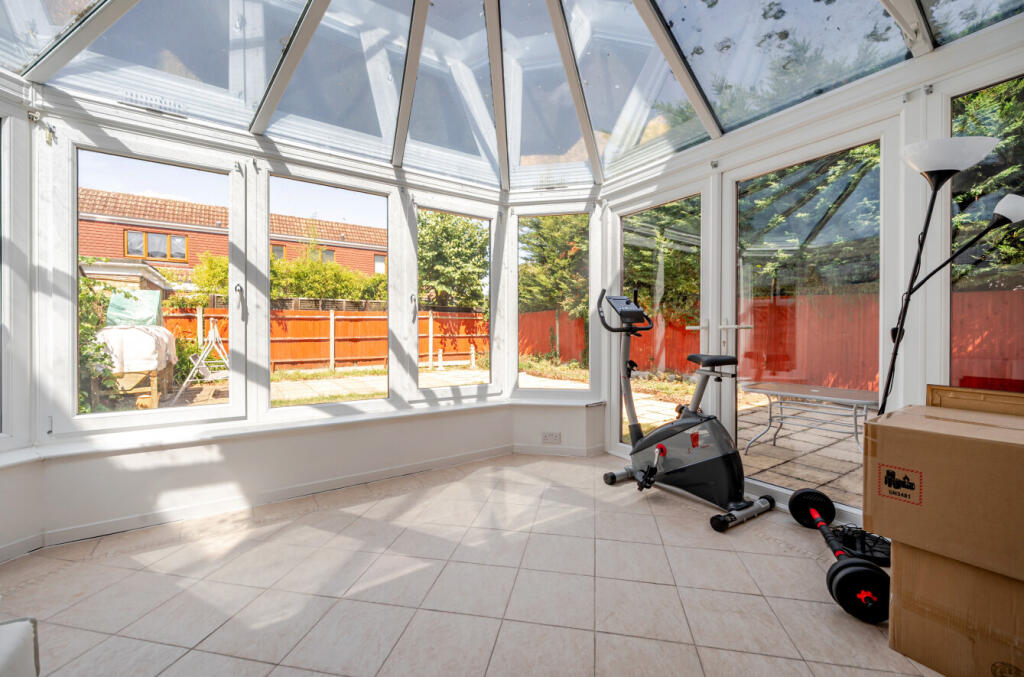 1335751-5-6895fd8...