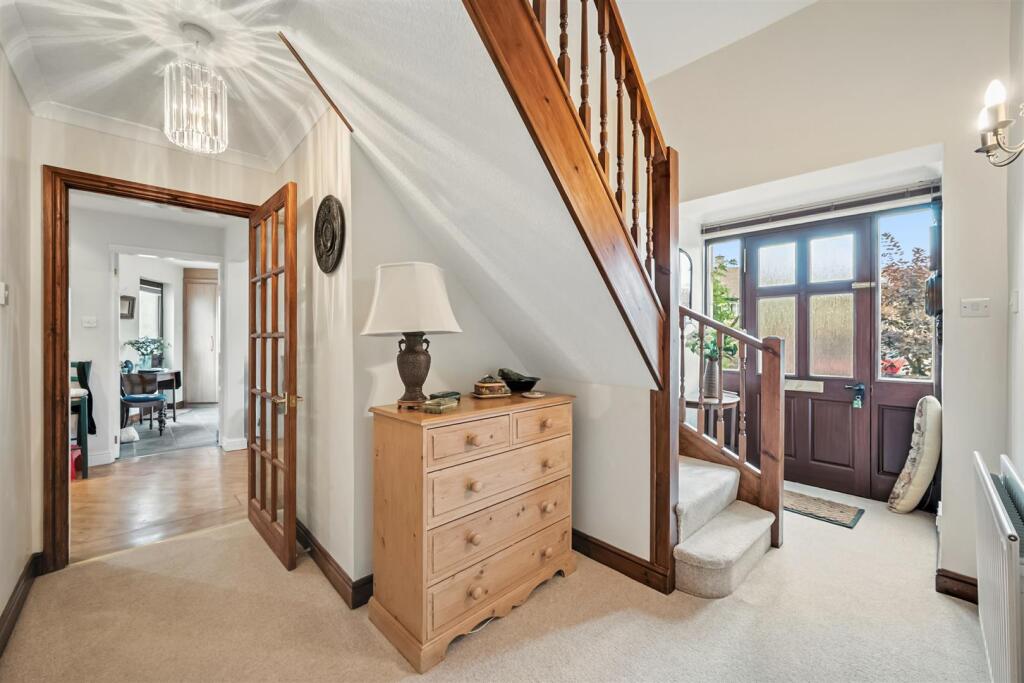 Saxton Mee 6 Woodside Drive010.jpg
