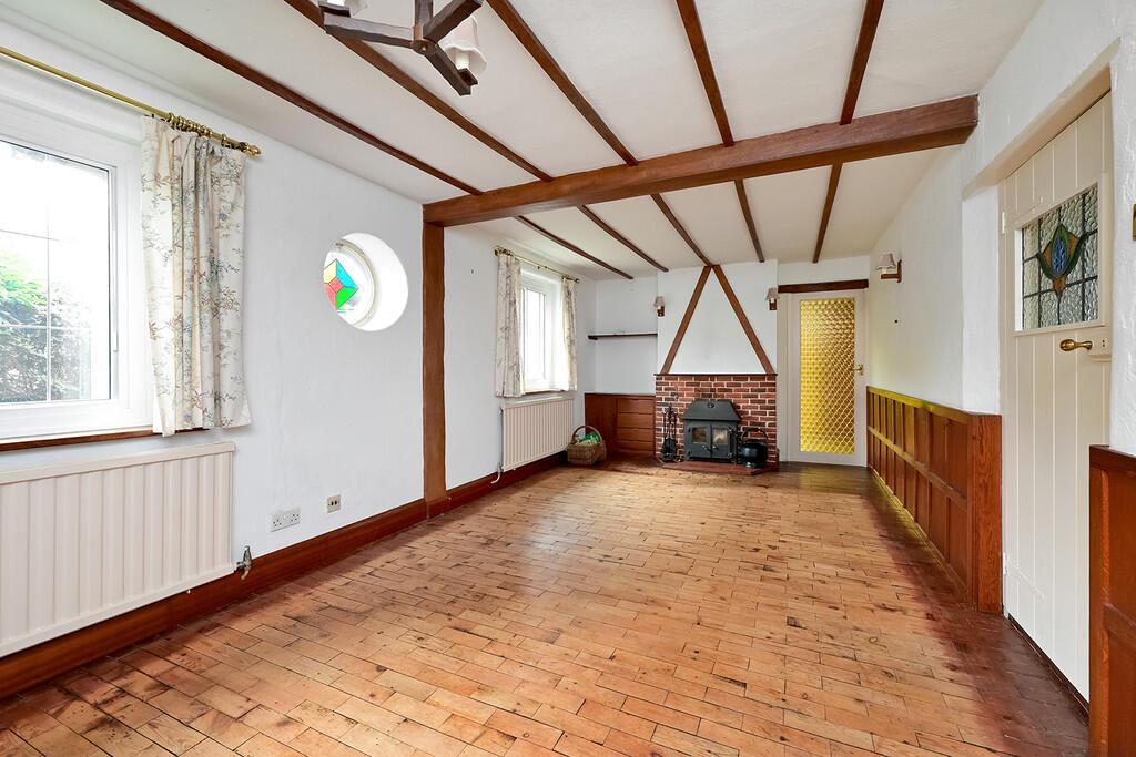 65 Frogmore Rd (4...