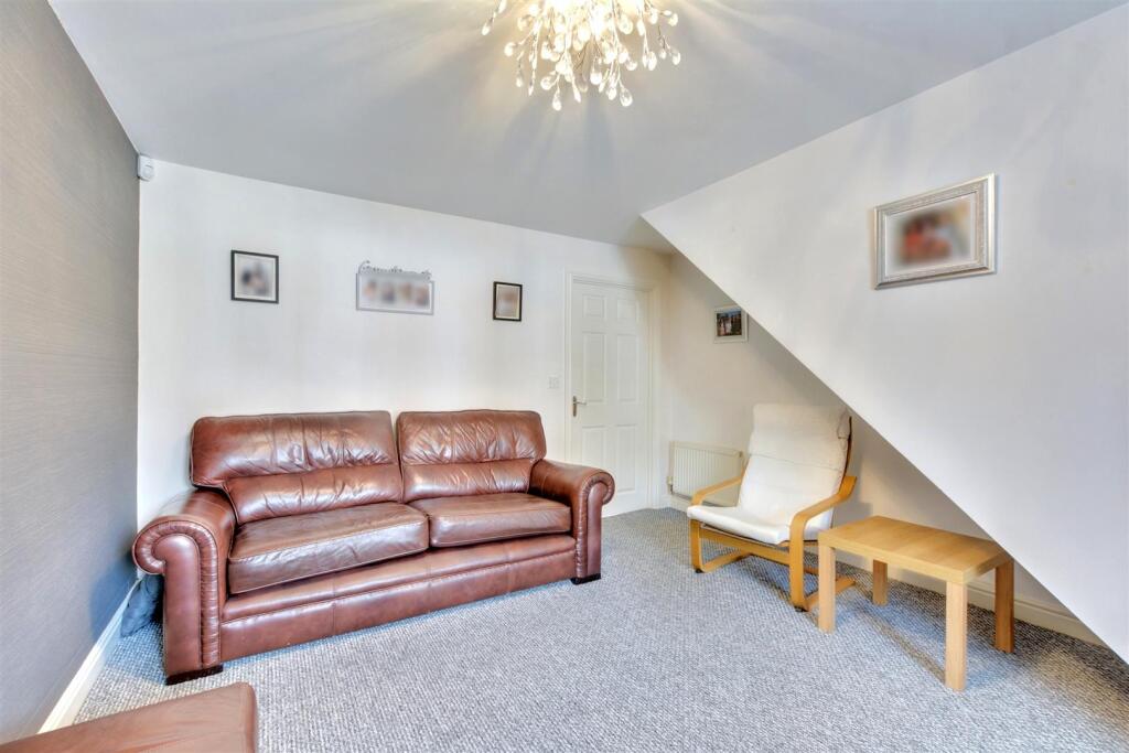 Lounge_ (1).jpeg