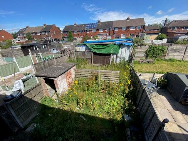 REAR GARDEN T202508051004.jpg