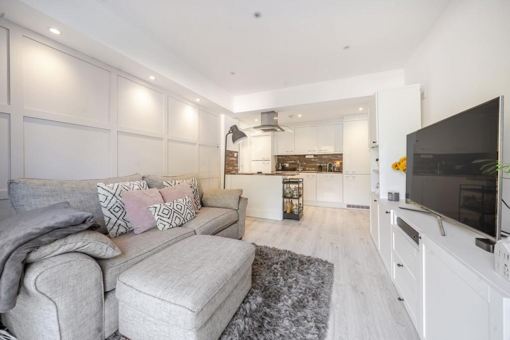 Kitchen / Living Room