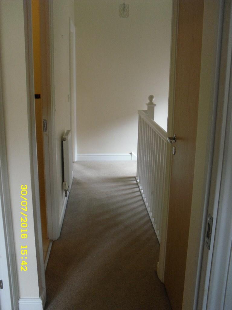 2nd FLOOR LANDING