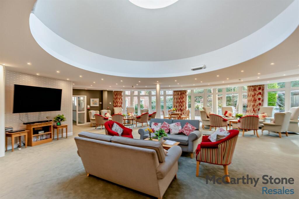 Homeowners Lounge