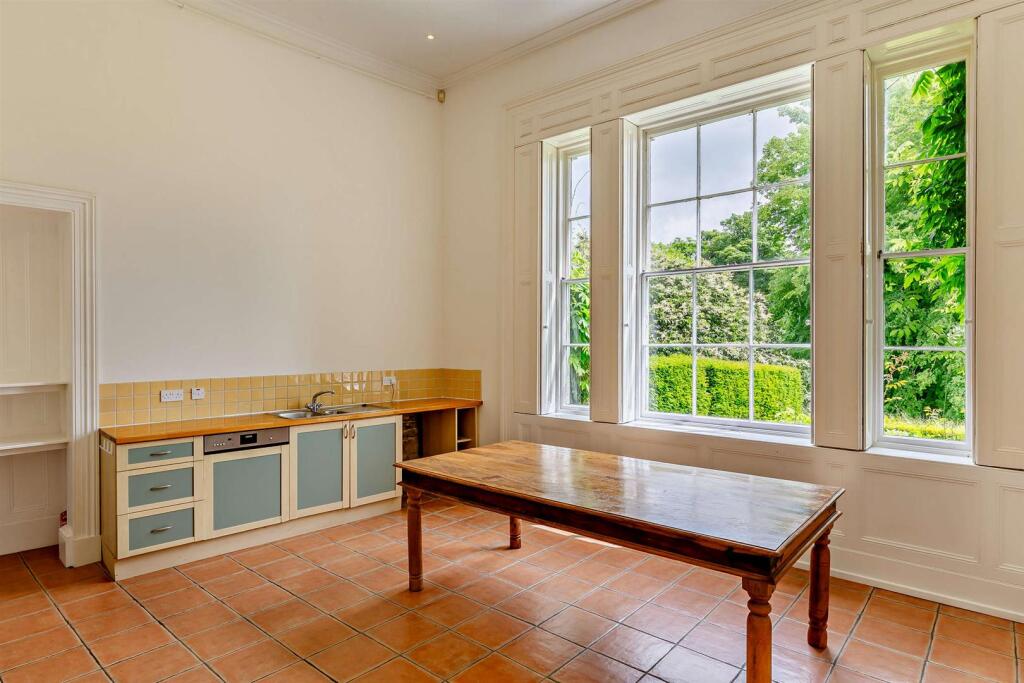 8595763-interior10-800.jpg