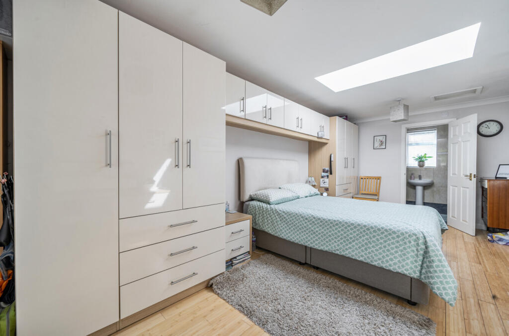 1318862-14-6863a8...