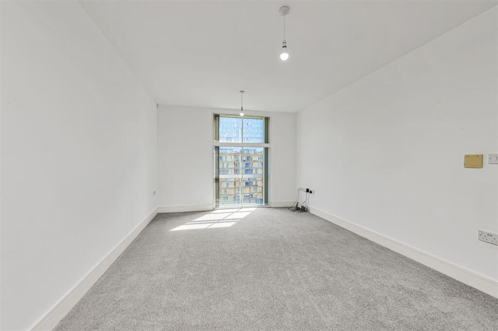 Reception, Warwick Building, Eden Harper SW11