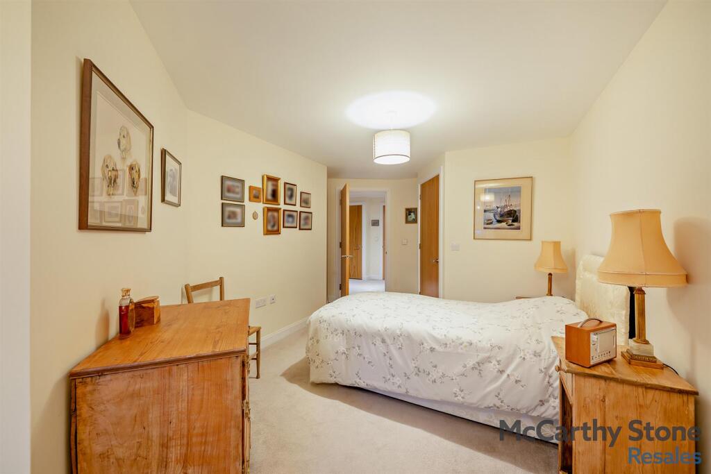 8673424-interior04-800.jpg