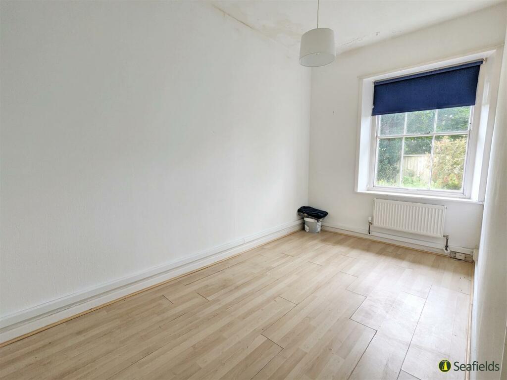 Bedroom 3.jpg