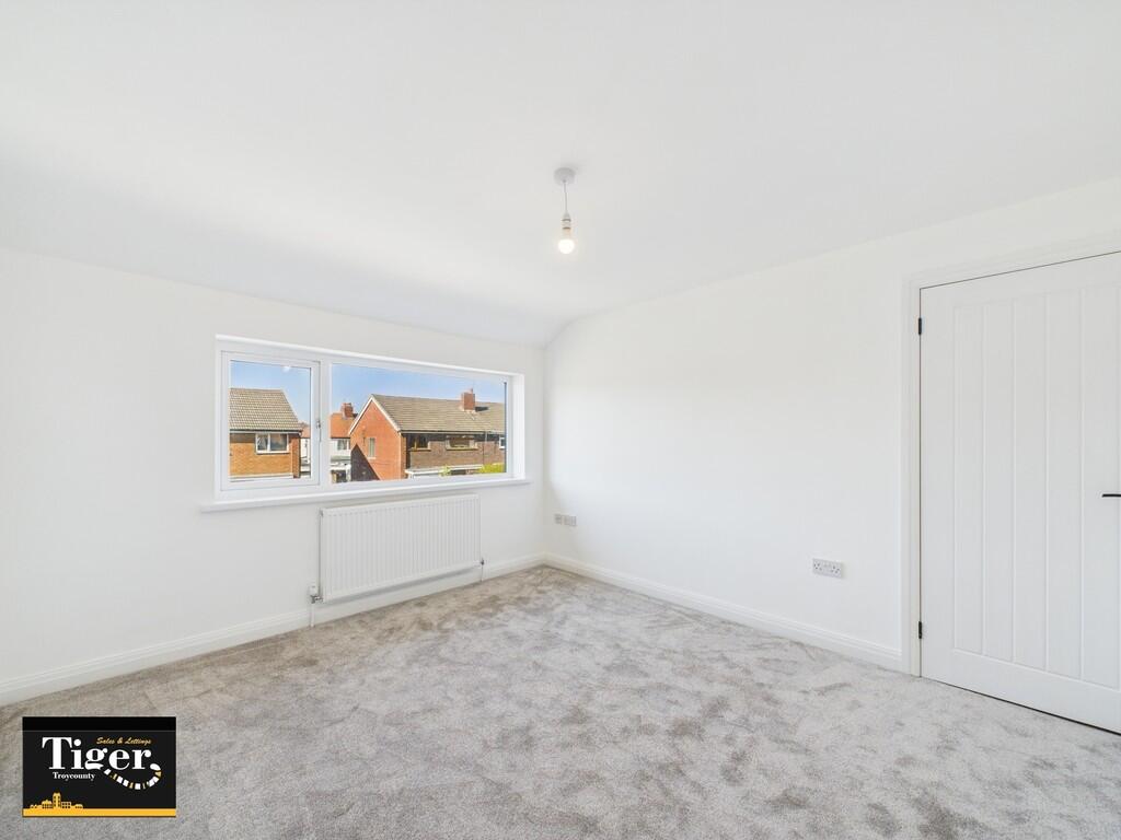 CAM02176G0-PR0540...