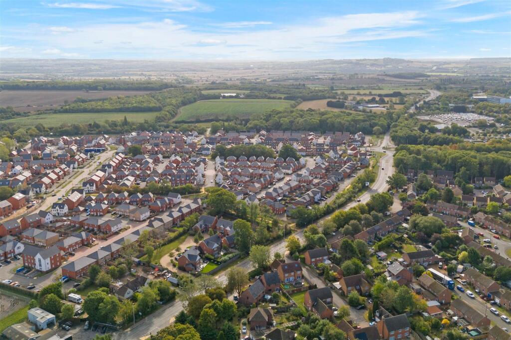 63 Horton Drive (40 of 43).jpg