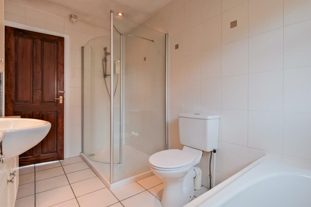020-371 New Edinburgh Road Bellshill, ML4 3HH.jpg