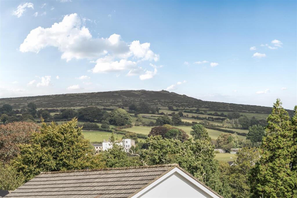 Crescent Gdns view n2.jpg