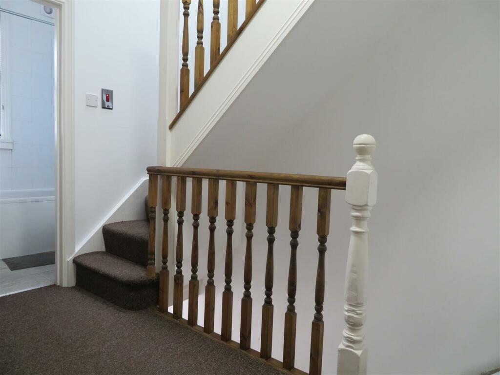 103 Manners Hallway.JPG