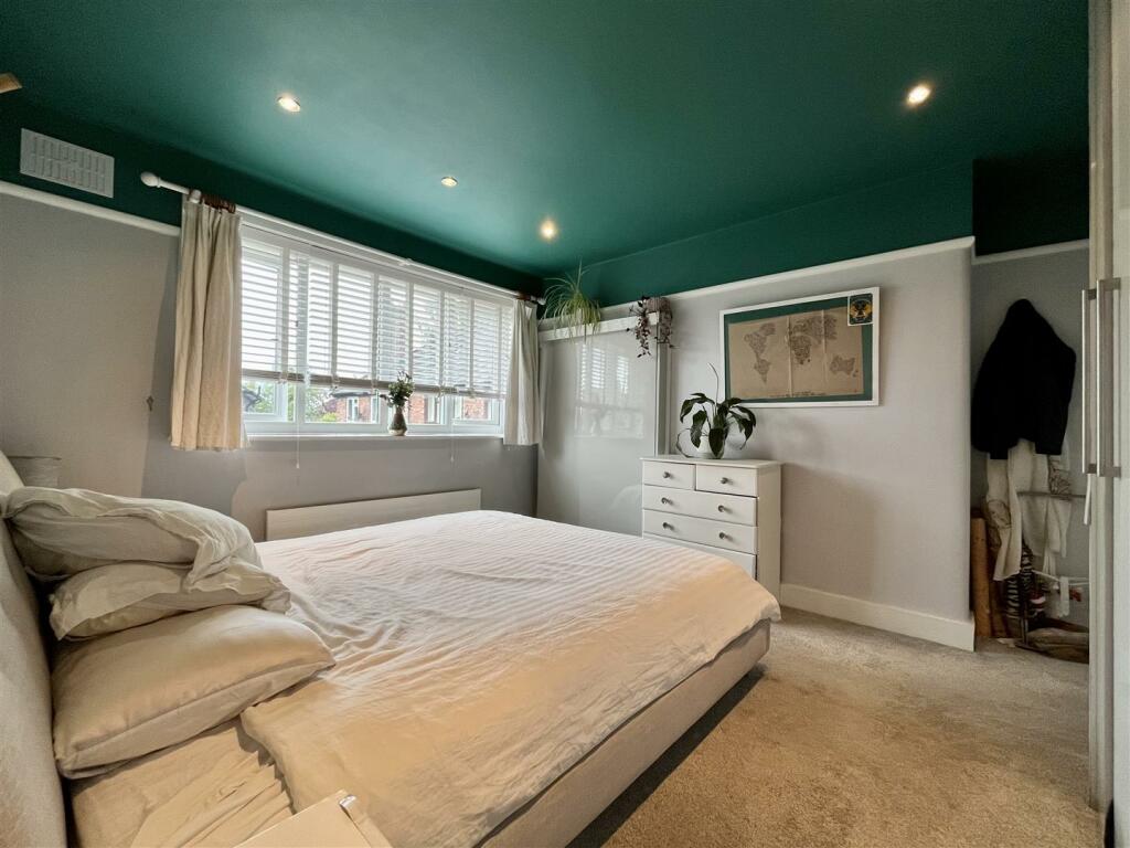 Bedroom 1 Aspect 2