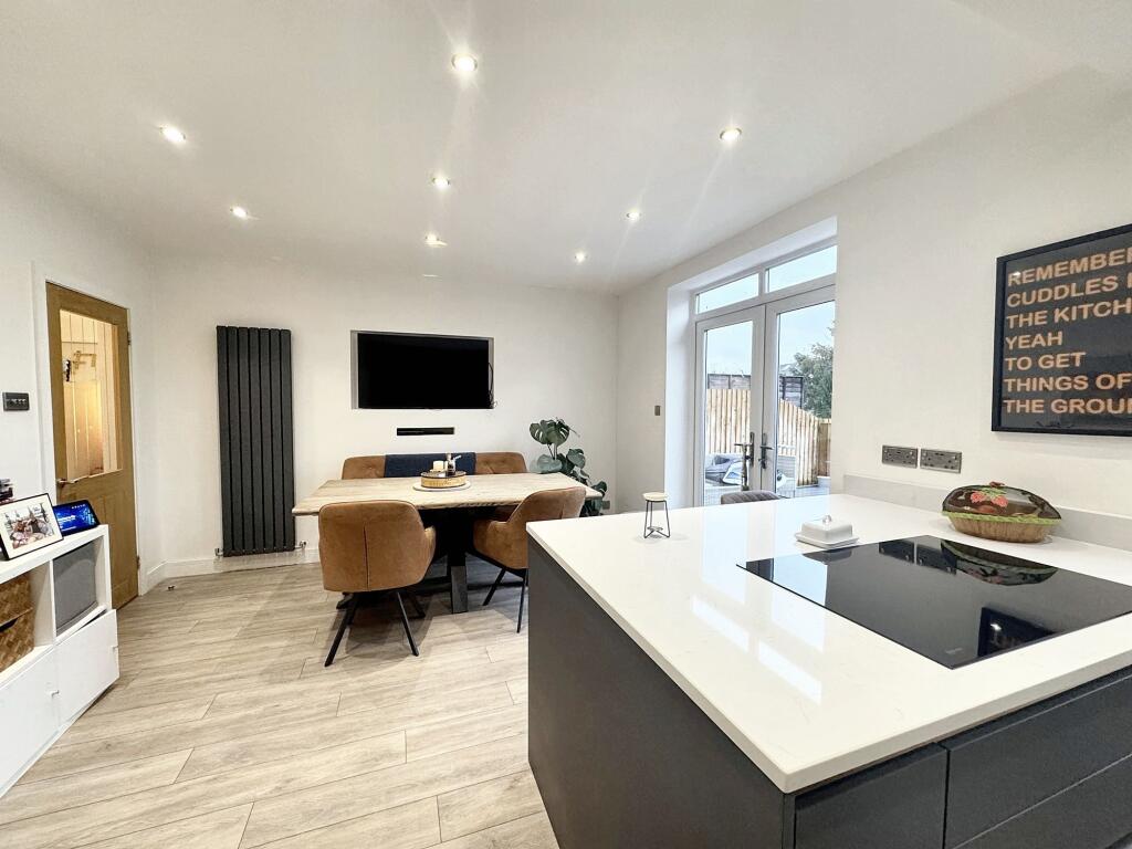 Open Plan Kitchen/Dining Room