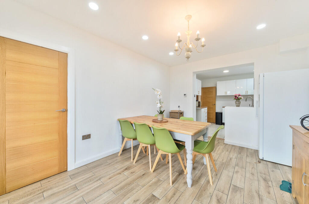 1313353-10-685a78...