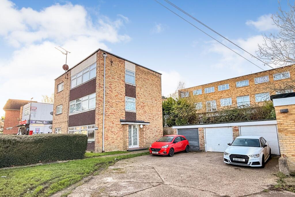 Ground Floor Flat, 1 Charles Court, Forest Hills Drive, Southampton, SO18 2FY