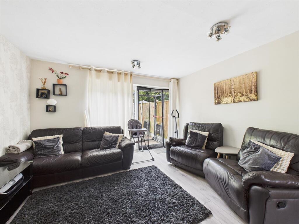 Lounge / Dining Room