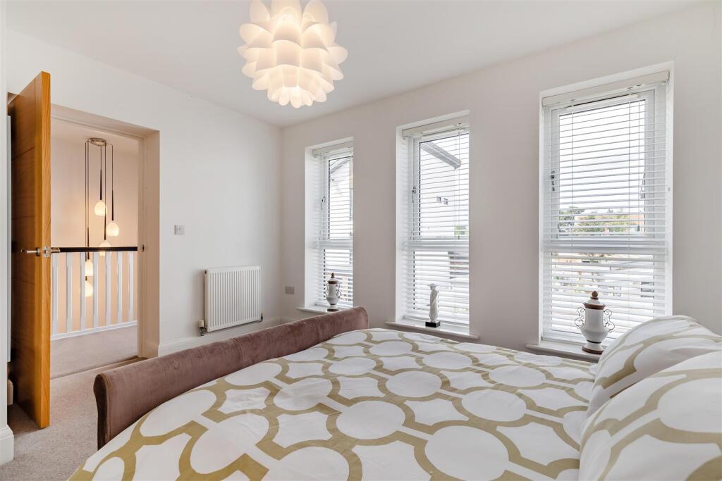 8655287-interior01.jpg