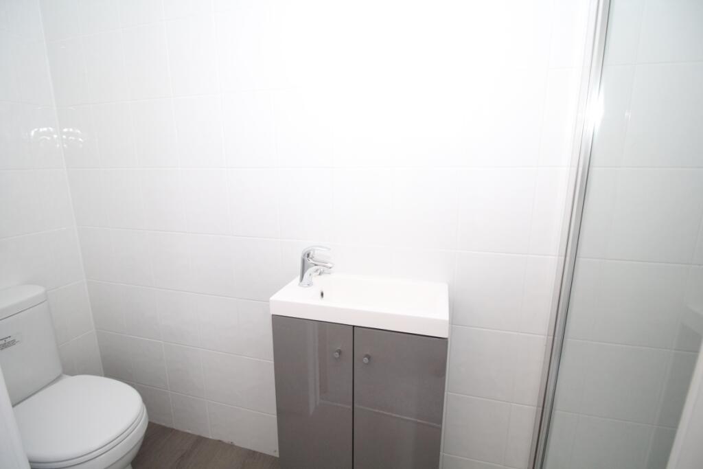 En-suite Shower/WC