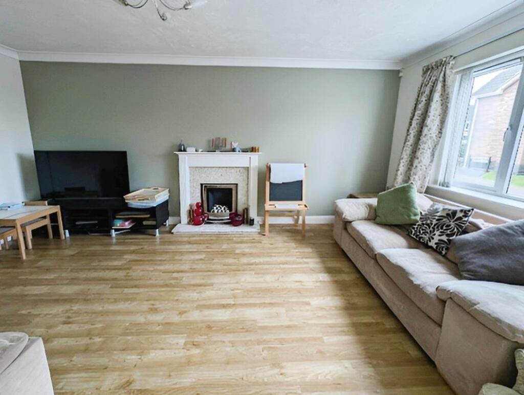 d202b9de-lounge 201.jpg