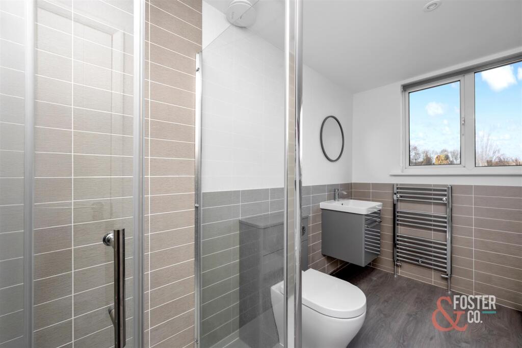 Mill Hill Close, 13-002.JPG