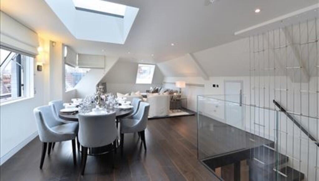 ss_p5798_63690664...