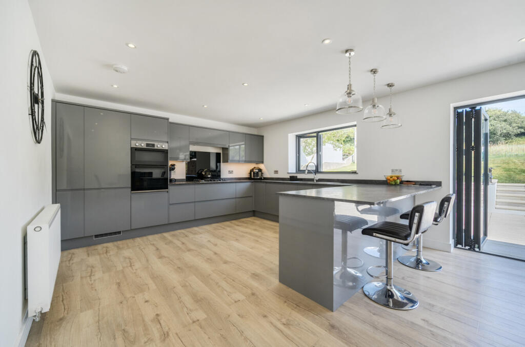 1339869-14-689b75...