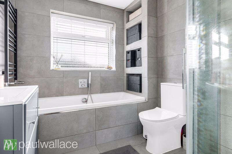 Four Piece Bathroom / W.C.