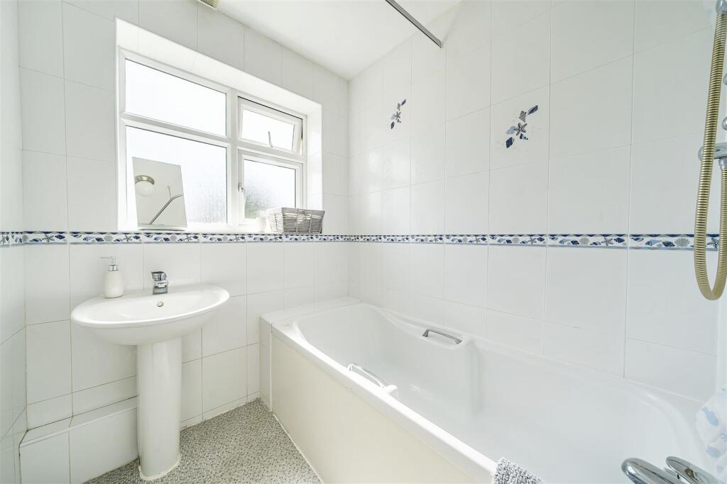Canterbury Way -  Bathroom.jpg