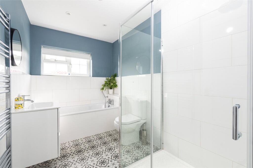 Main Bathroom