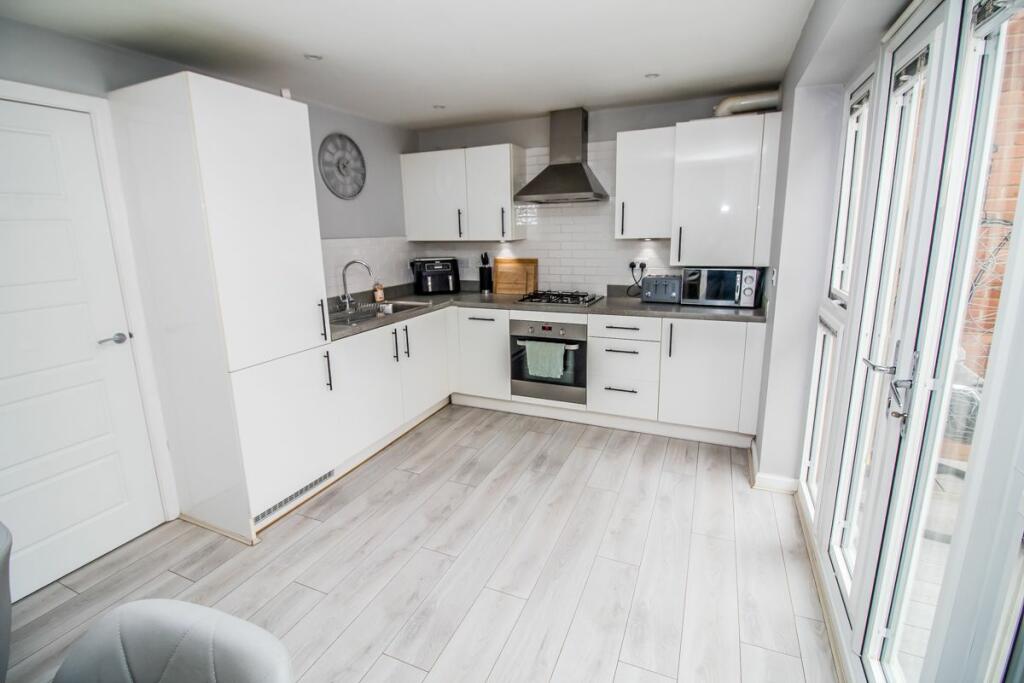 Kitchen 1