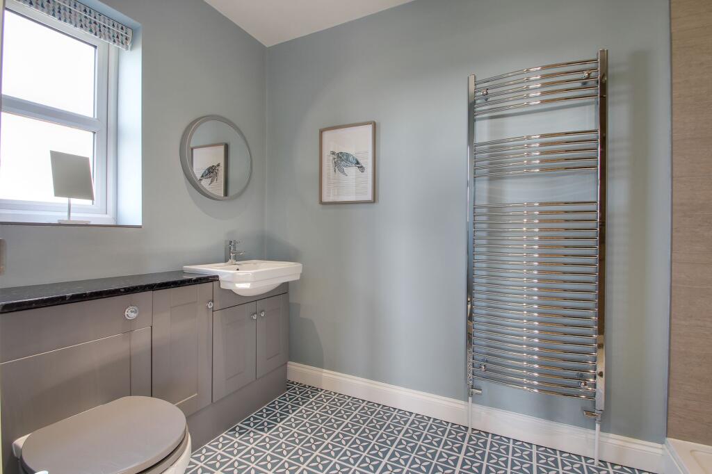 Ensuite