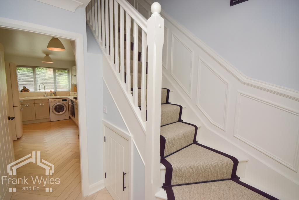 ChatGPT Image Aug 4, 2025, 06_41_26 PM