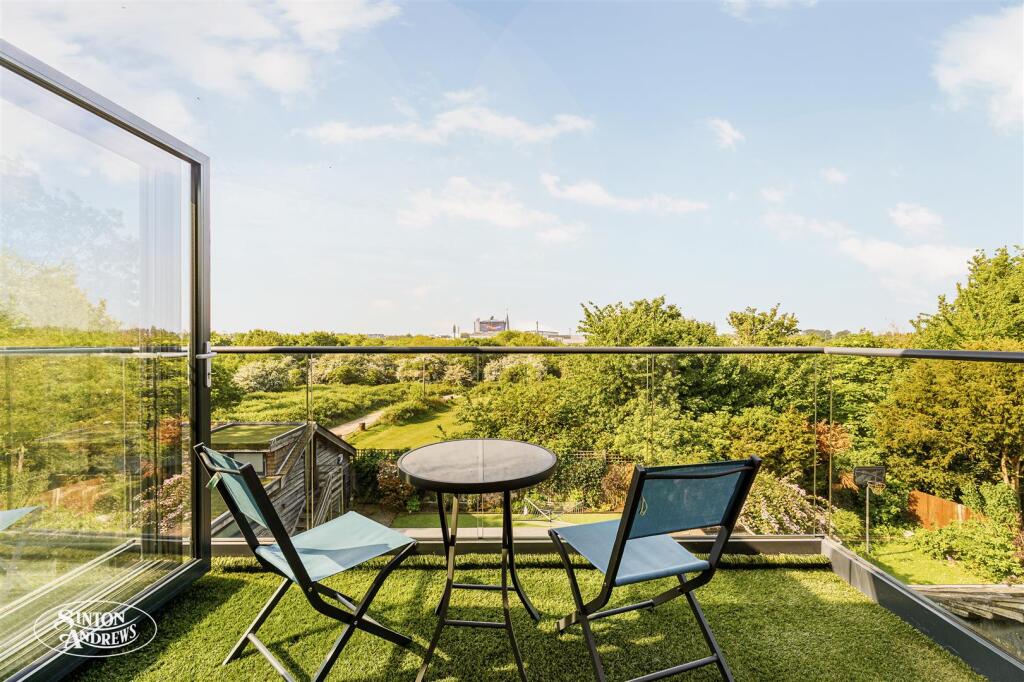 Dorincourt, Boston Gardens (21).jpg