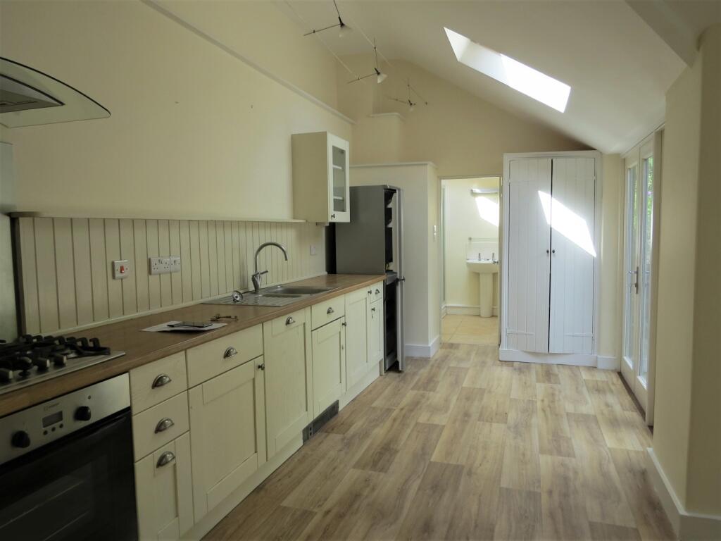 kitchen2