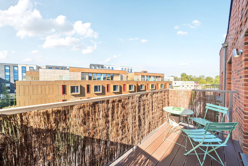 1358872-10-68d517...